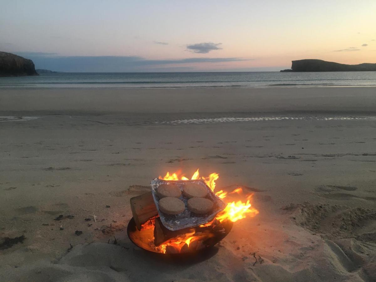Eco Crofters Wagon By The Beach Oldshoremore ภายนอก รูปภาพ